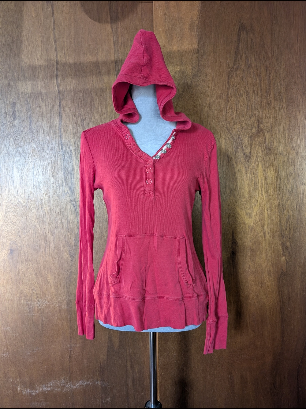 Women’s Hooded Henley Long-Sleeve Top - Red